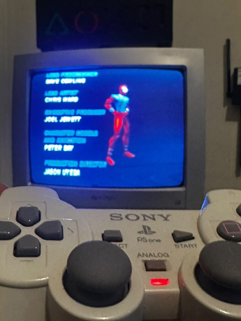 REVIEW RETRÔ | Revisitei Spiderman de PS1 em 2026! Spiderman