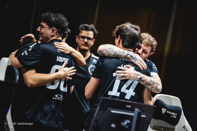 Brasil domina EWC 2026 e garante final entre FaZe Clan e FURIA no Rainbow Six Siege