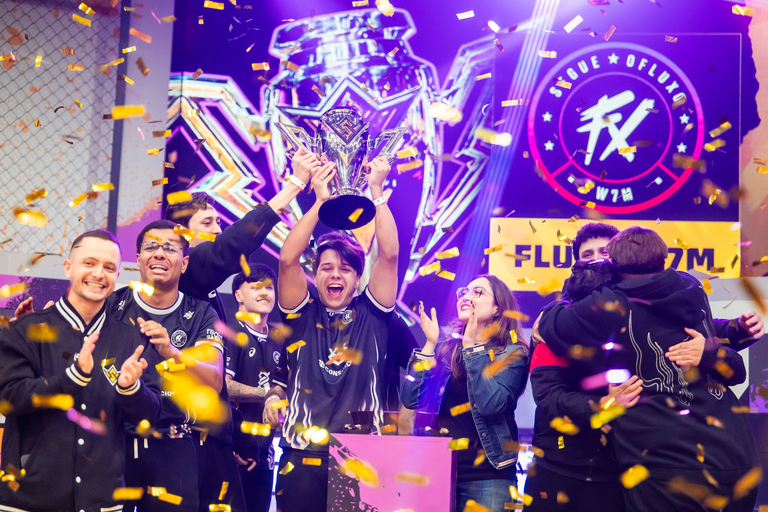 FLUXO W7M é tetracampeão brasileiro de Free Fire e vence o FFWS Brasil 2026 – Split 2