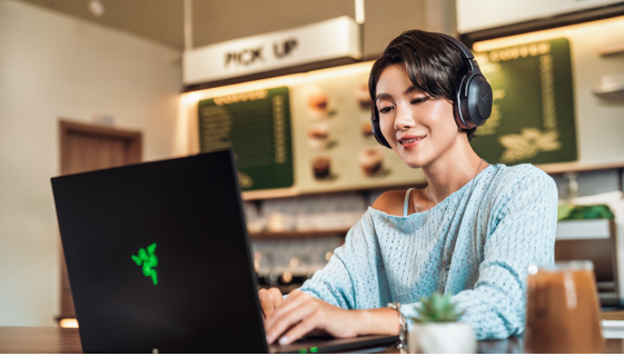 Razer apresenta o headset Barracuda V2 Pro Razer apresenta o headset Barracuda V2 Pro