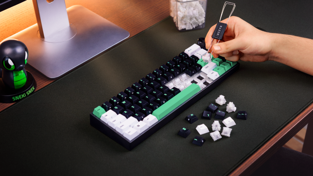 Razer apresenta o Reclusa Mini 65%, teclado gamer magnético sem fio com switches hot-swappable Razer apresenta o Reclusa Mini 65%, teclado gamer magnético sem fio com switches hot-swappable
