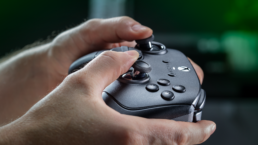 Razer apresenta nova linha Wolverine V4 de controles de XBOX para jogadores competitivos Razer apresenta nova linha Wolverine V4 de controles de XBOX para jogadores competitivos